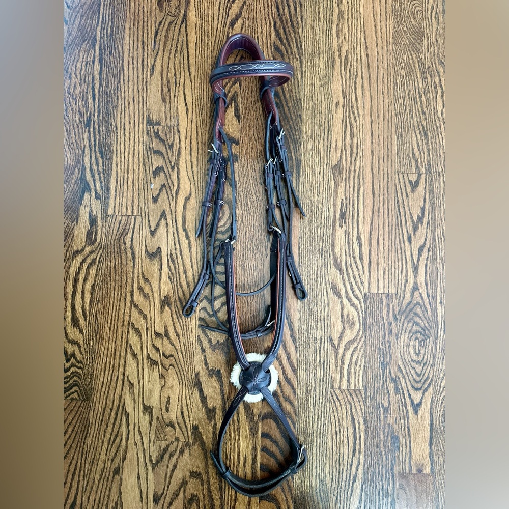Devoucoux Figure 8 Bridle, Large in Medium Brown